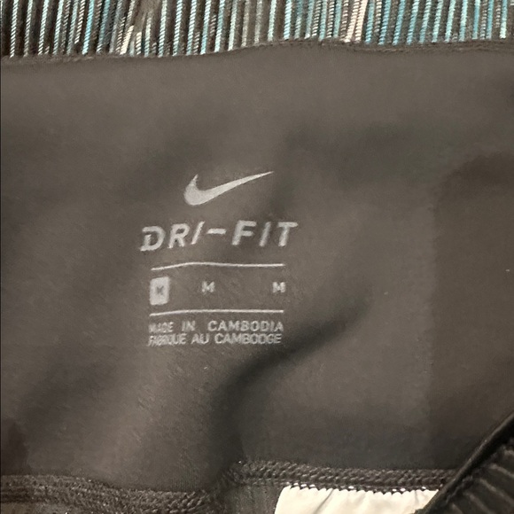 Nike Black and Teal Running Set Medium - Picture 5 of 9